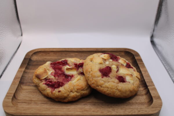 White chocolate chip raspberry cookies 4 stuks - Afbeelding 4
