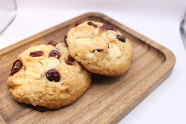 White chocolate chip cranberry cookies 4 stuks